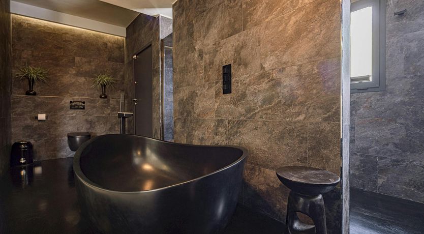 Photo of The Lovely Isle