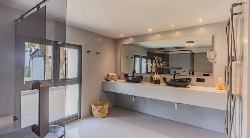 Photo of The Lovely Isle