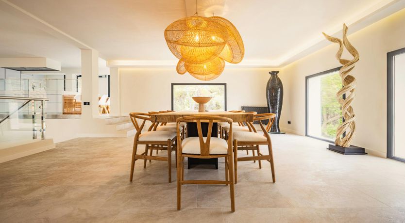 Photo of The Lovely Isle