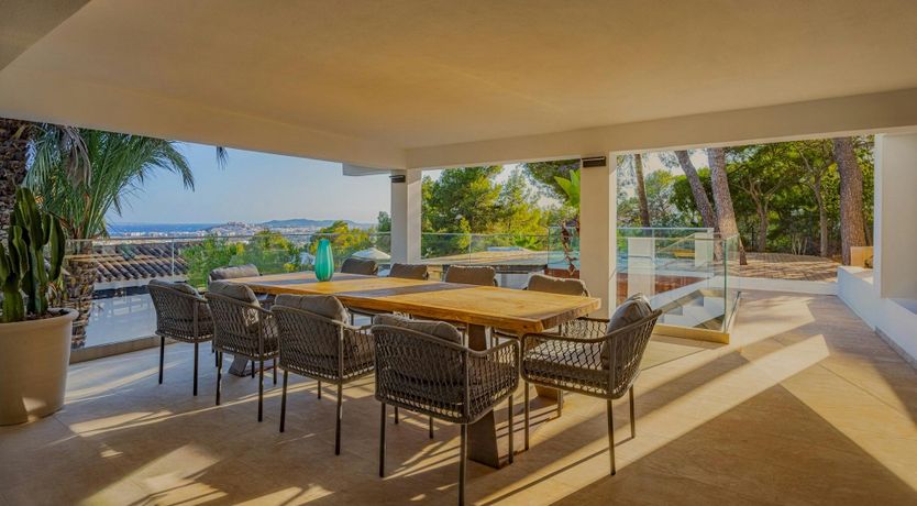 Photo of The Lovely Isle