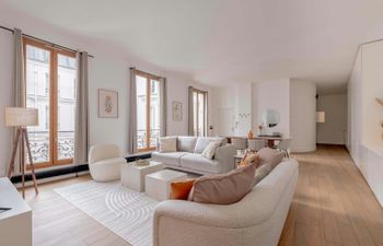 Elysée Chic Holiday Home