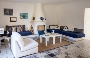 Coastal Sunshine Holiday Home