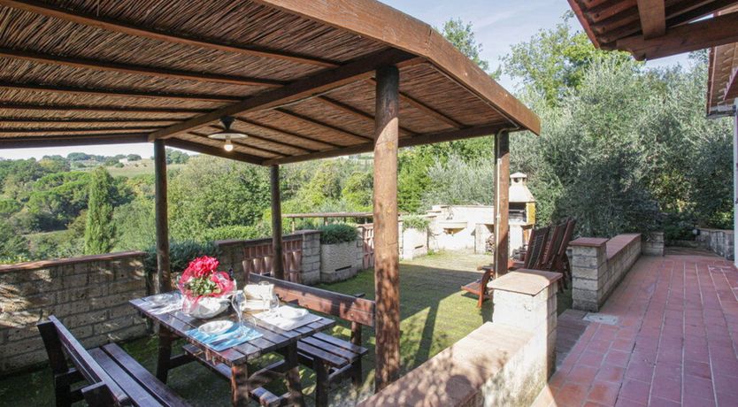 Photo of Hillside Bella