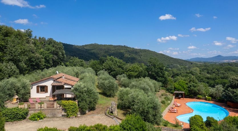 Photo of Hillside Bella