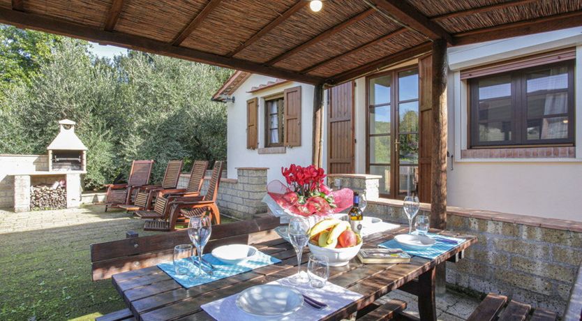 Photo of Hillside Bella