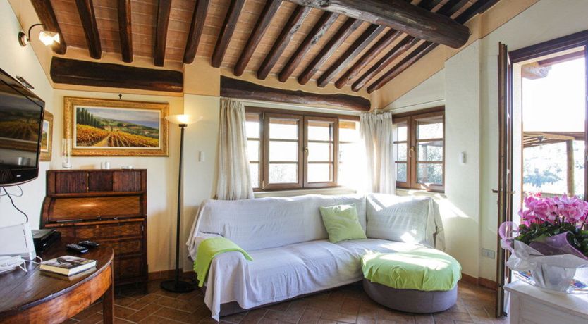 Photo of Hillside Bella