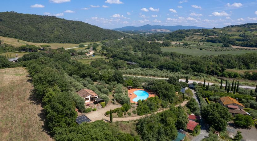 Photo of Hillside Bella