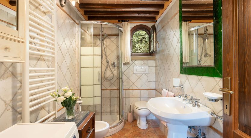 Photo of Hillside Bella