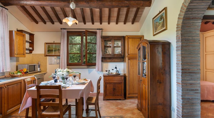 Photo of Hillside Bella