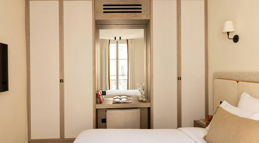 Photo of Élysée Ease