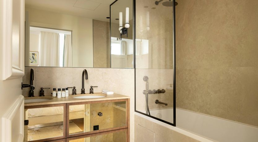 Photo of Élysée Ease