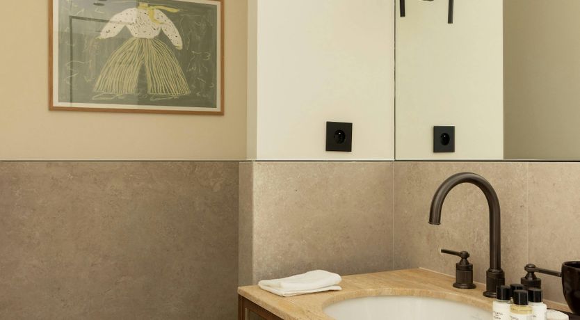 Photo of Élysée Ease