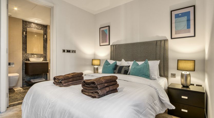 Photo of Gateway to Paddington