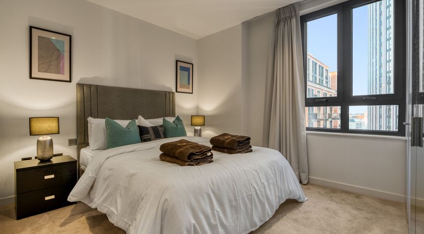 Photo of Gateway to Paddington