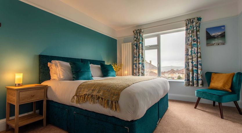 Photo of Bathonian Amber