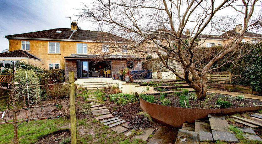 Photo of Bathonian Amber