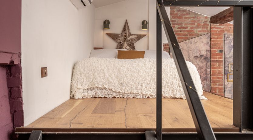 Photo of Terra & Gold