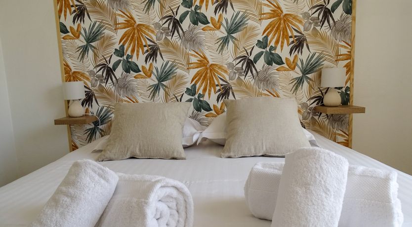 Photo of Carnot Charm