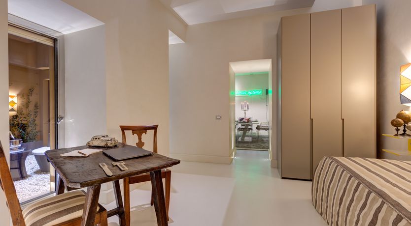 Photo of Roman Dream