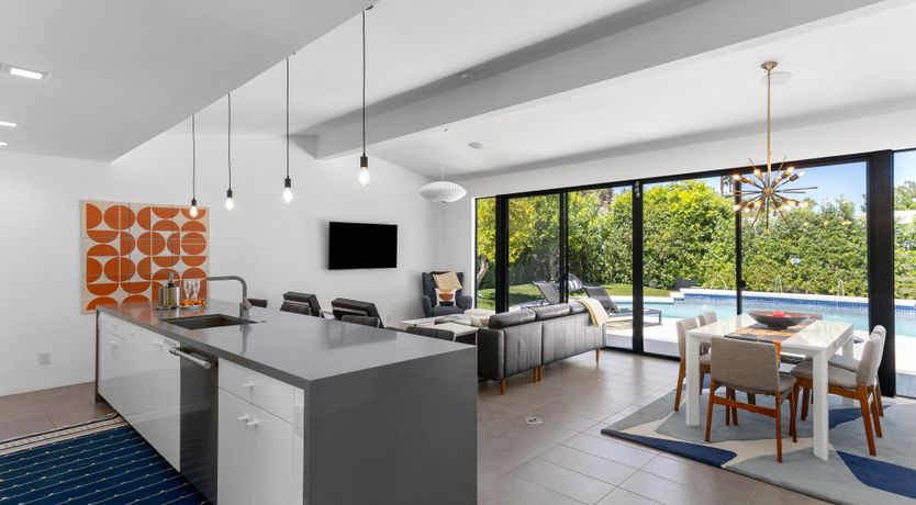 Photo of Sunshine Springs