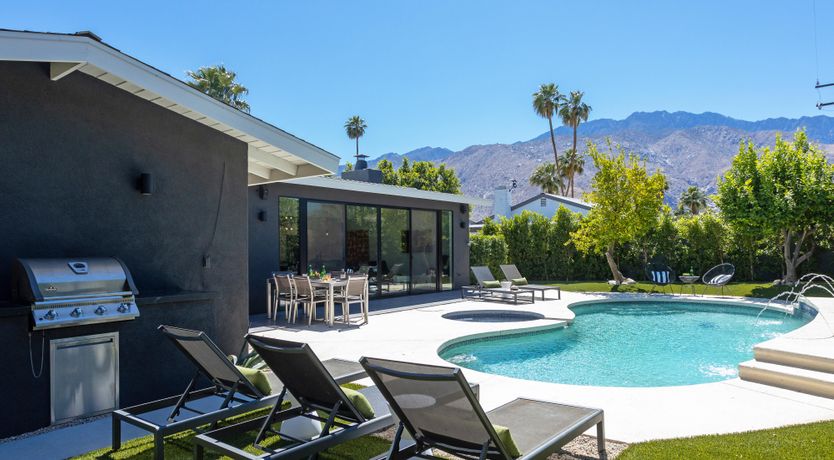 Photo of Sunshine Springs