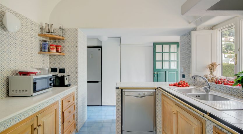 Photo of Beauty & Light