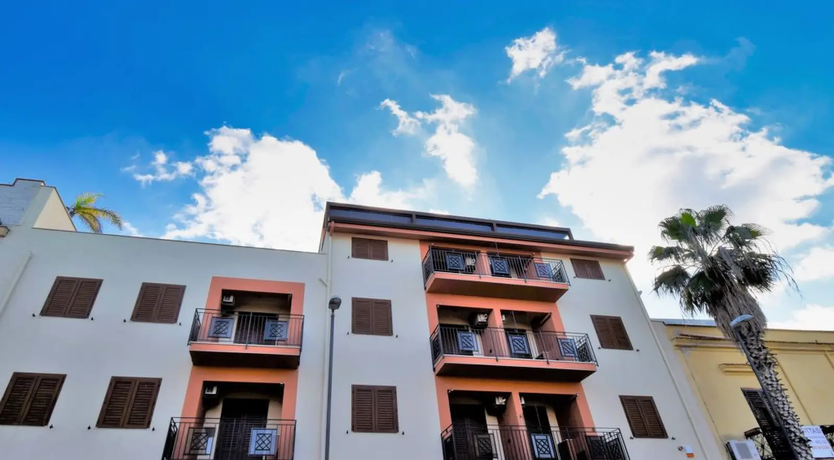 Photo of Coastal Glimmer