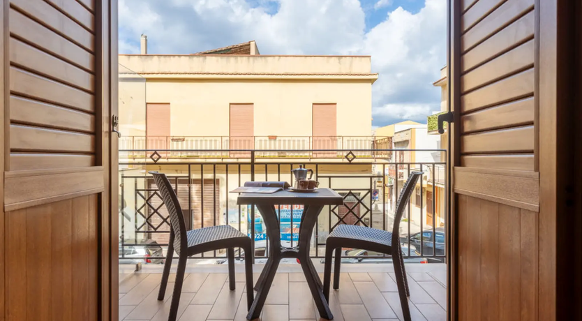 Photo of Coastal Glimmer