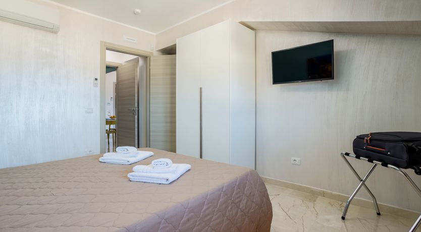 Photo of Crimson Seashore