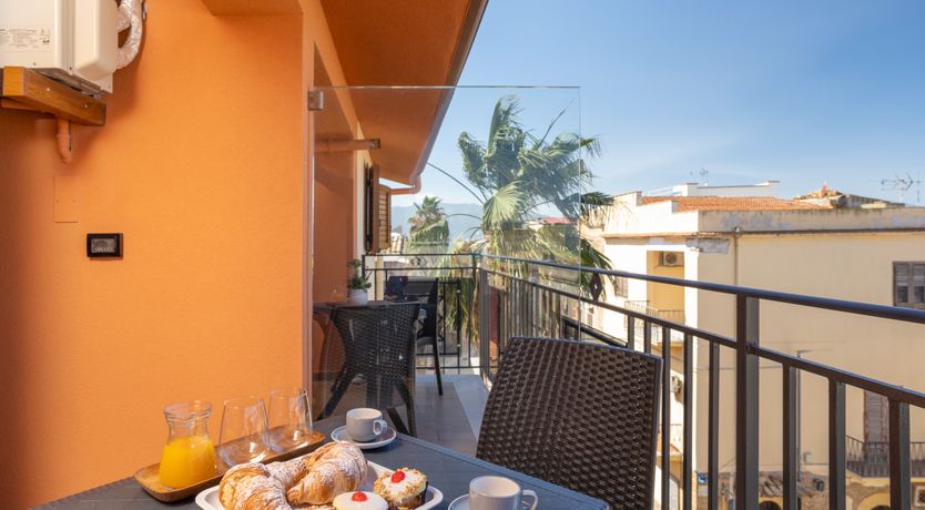 Photo of Crimson Seashore