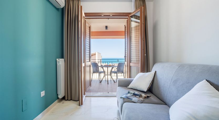 Photo of Crimson Seashore