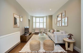 Royal Road Stay Holiday Home