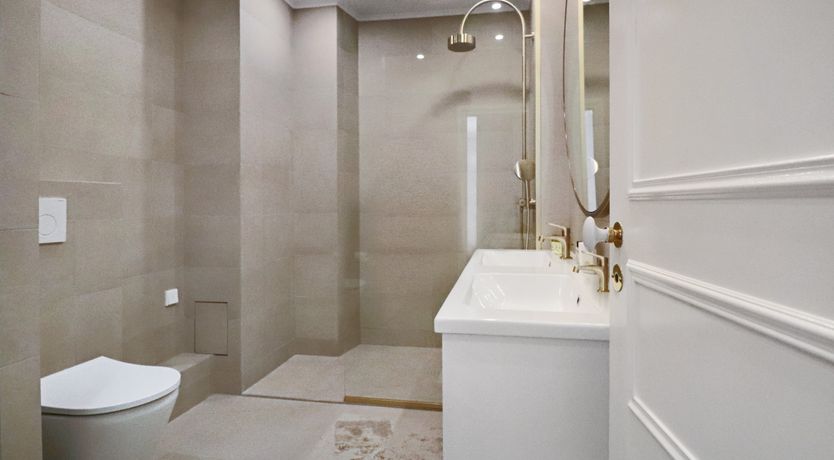 Photo of Golden Echoes