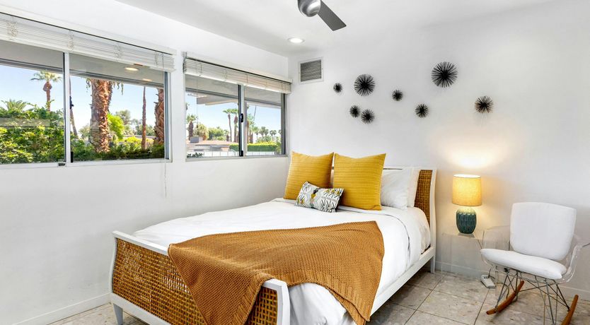 Photo of Tangerine Shine