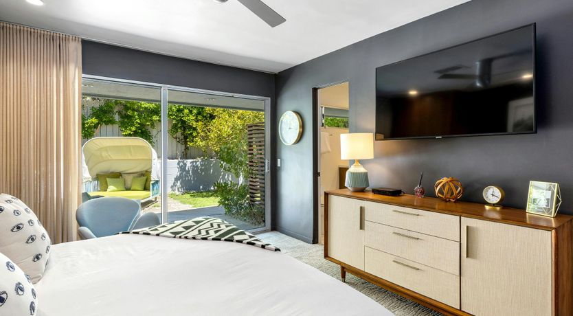 Photo of Tangerine Shine