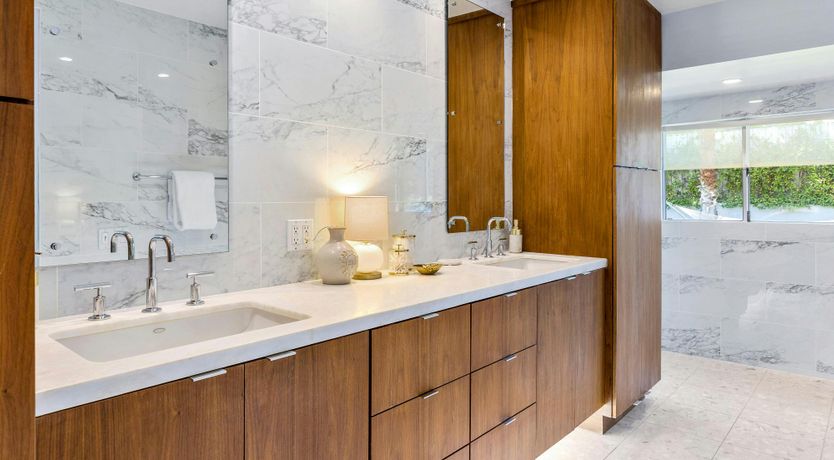 Photo of Tangerine Shine