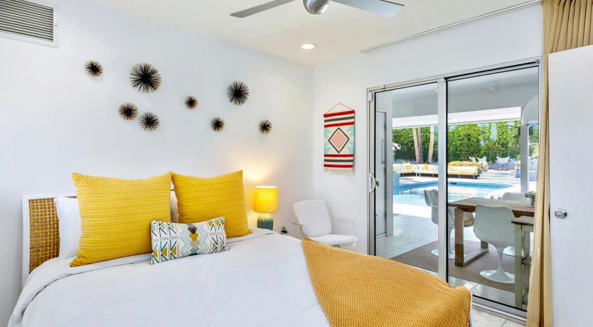 Photo of Tangerine Shine