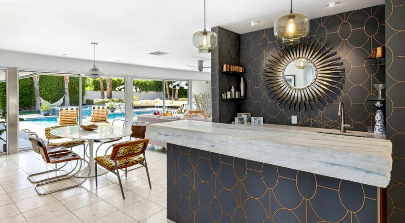 Photo of Tangerine Shine