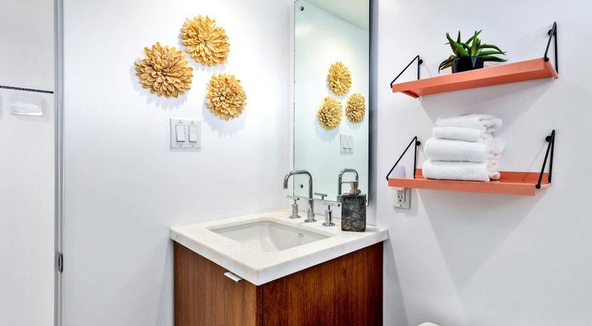 Photo of Tangerine Shine