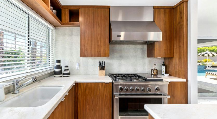 Photo of Tangerine Shine