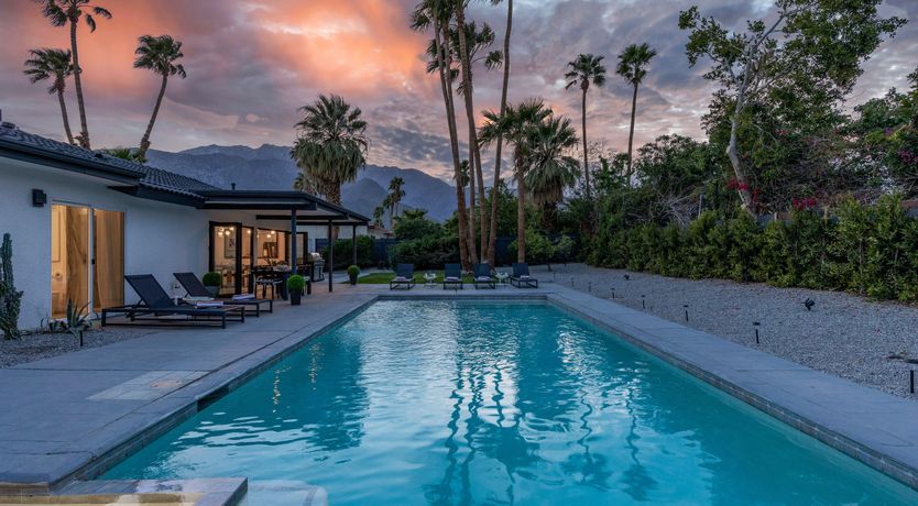 Photo of Palm Springs Paradise