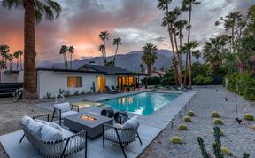 Photo of Palm Springs Paradise