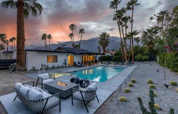 Palm Springs Paradise Holiday Home