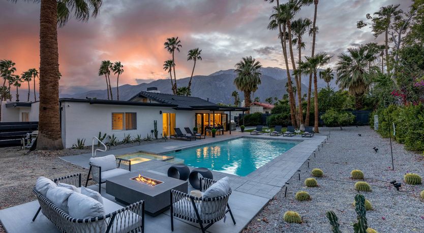 Photo of Palm Springs Paradise