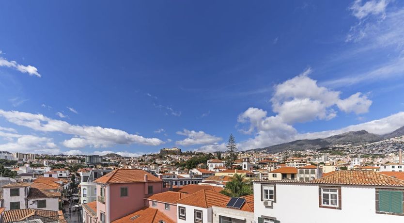 Photo of Madeira Modern