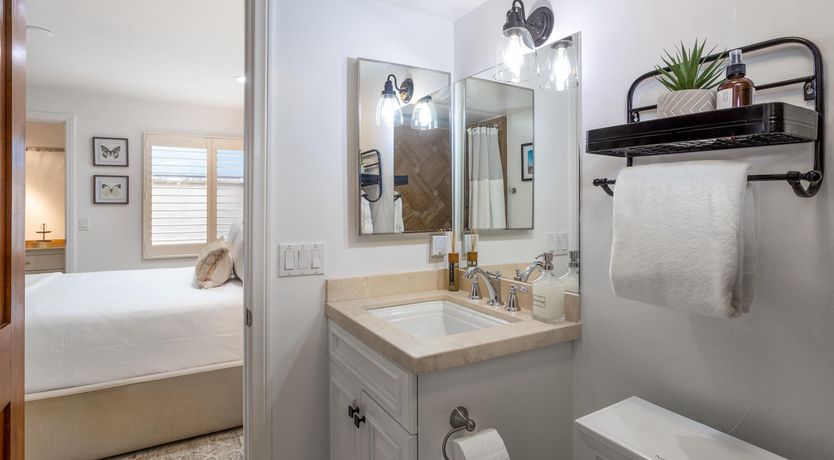 Photo of Cali Casablanca