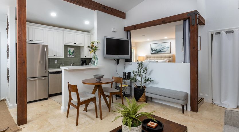 Photo of Cali Casablanca