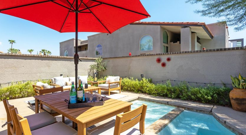 Photo of Cali Casablanca