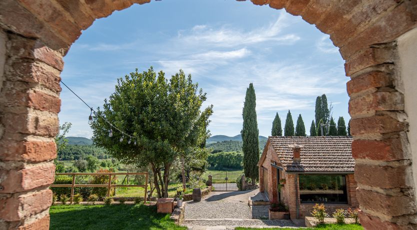 Photo of Sinalunga Style