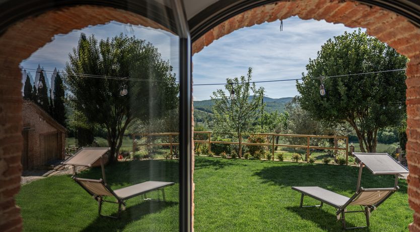 Photo of Sinalunga Style